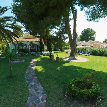 Encantadora En Javea Con Piscina Privada Y Aire Acondicionado, Cerca De La Playa - Es-160-18 Denia